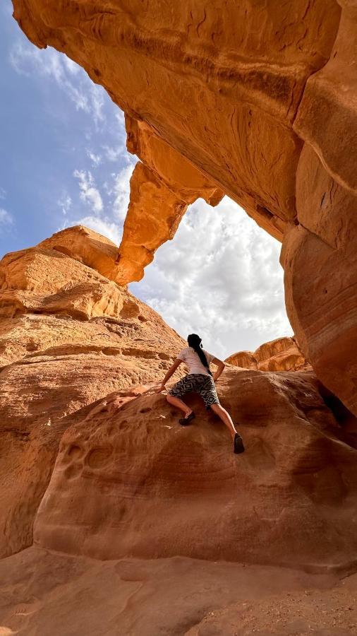 Rum Island Luxury Camp & Bubbles Hotel Wadi Rum Ngoại thất bức ảnh