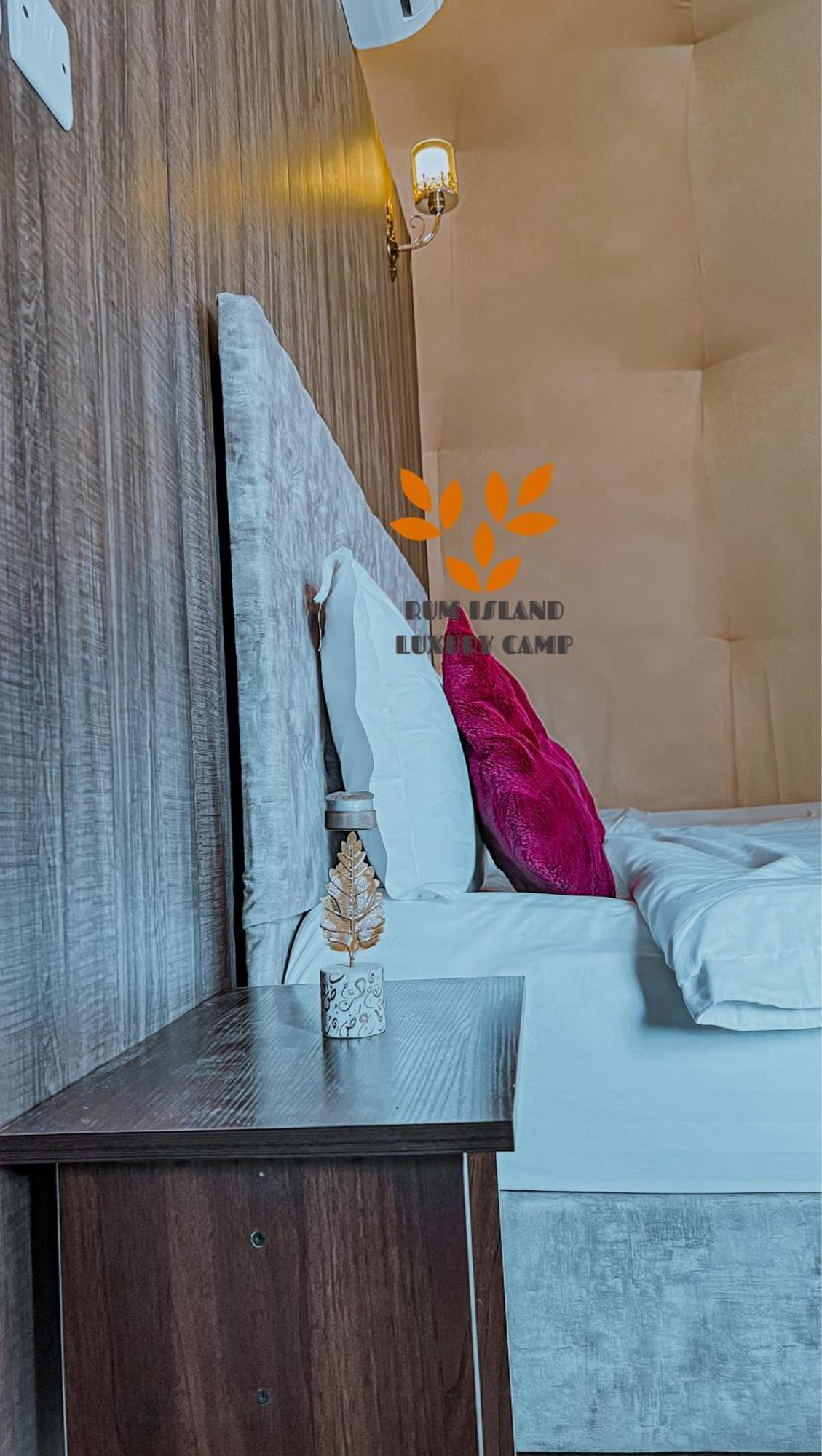 Rum Island Luxury Camp & Bubbles Hotel Wadi Rum Ngoại thất bức ảnh